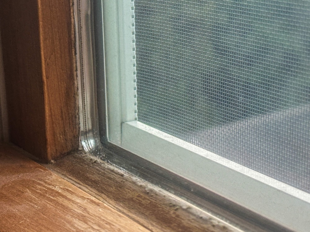 window screen repair